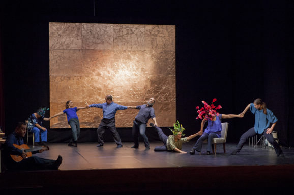 <b>COMPAGNIA XE-Julie Ann Anzilotti</br> C’è un Tempo</b>